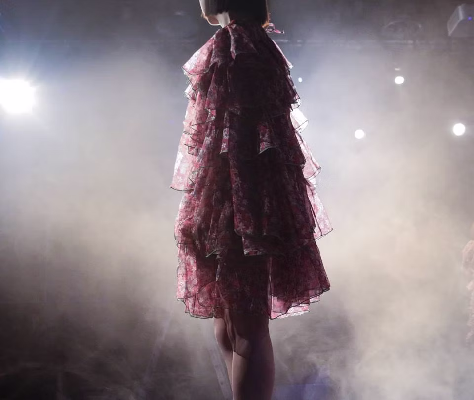 CATWALK17 — photograph 5 of 11