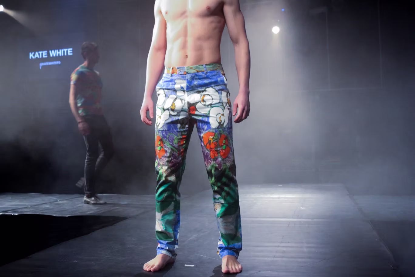 CATWALK17 — photograph 7 of 11