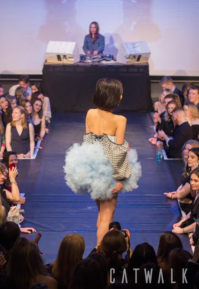 CATWALK18 — photograph 42 of 44