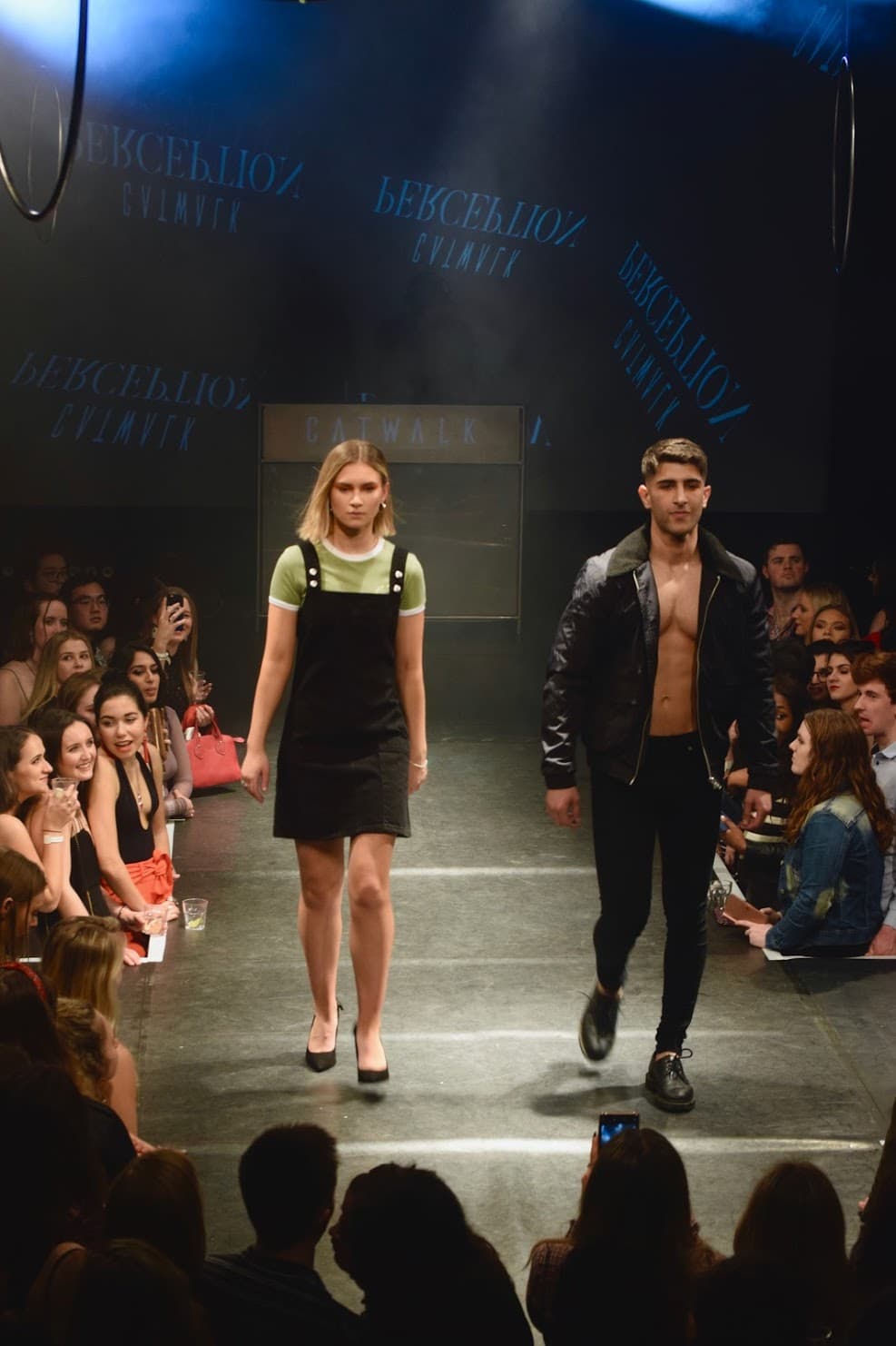 CATWALK19 — photograph 3 of 34