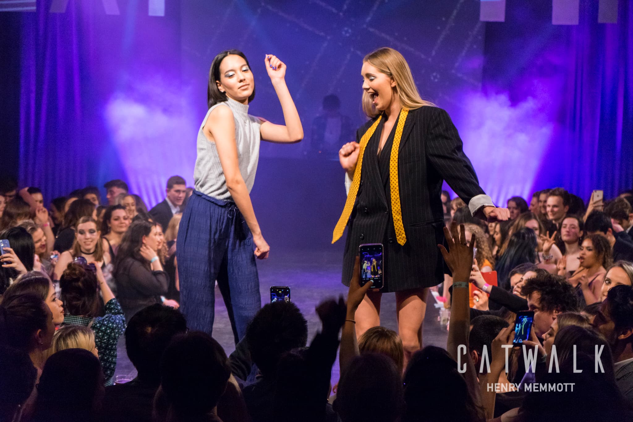 CATWALK20 — photograph 27 of 34