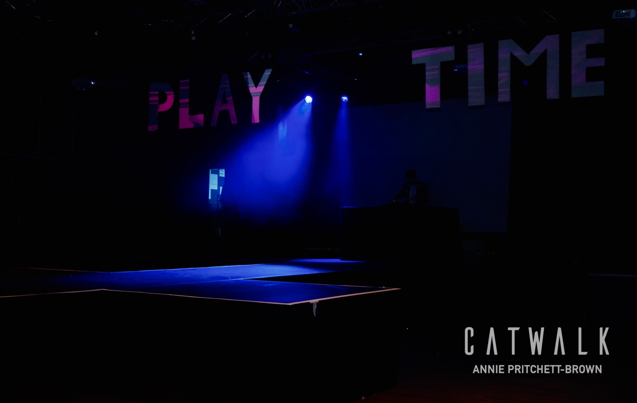 CATWALK20 — photograph 31 of 34