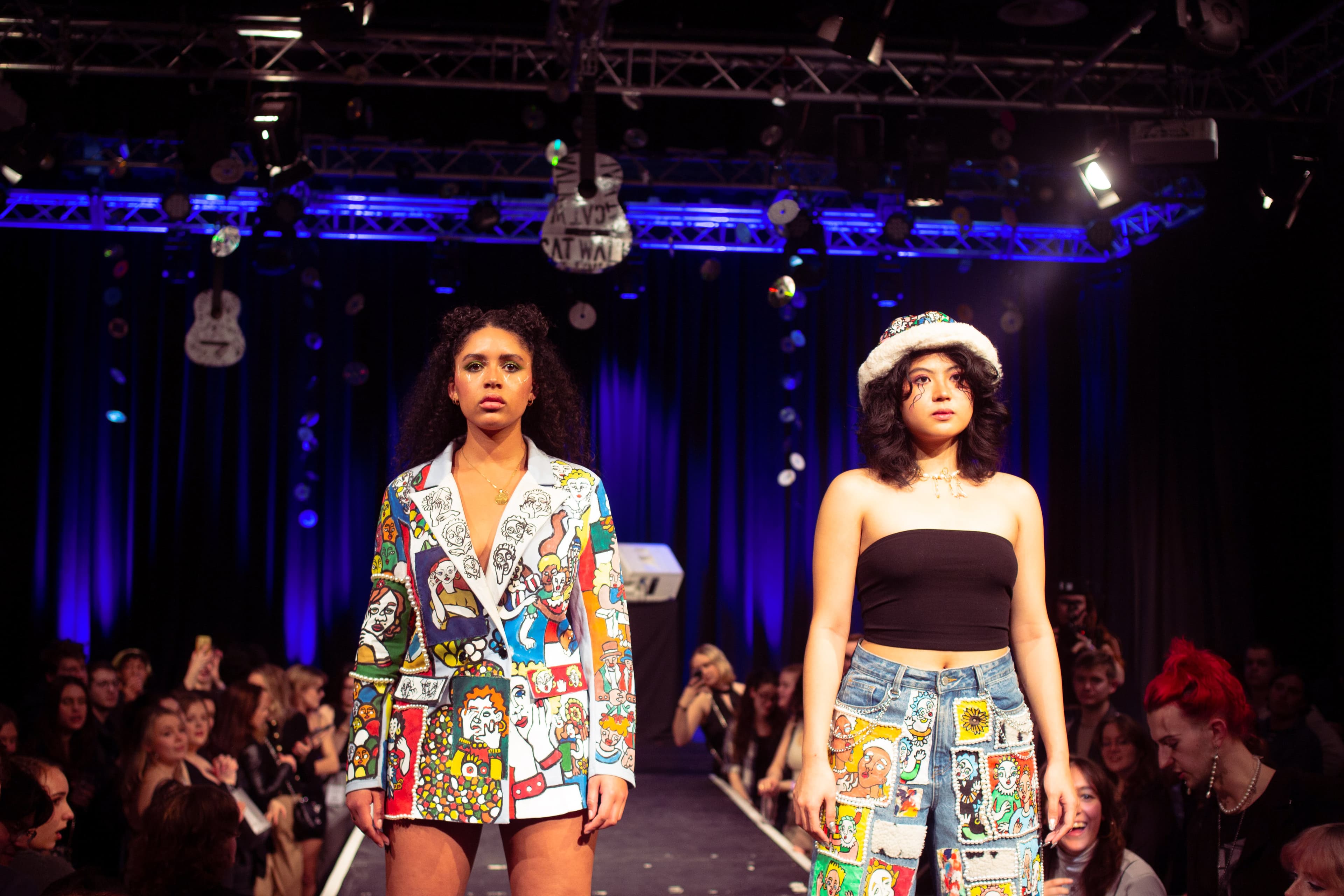 CATWALK24 — photograph 6 of 345