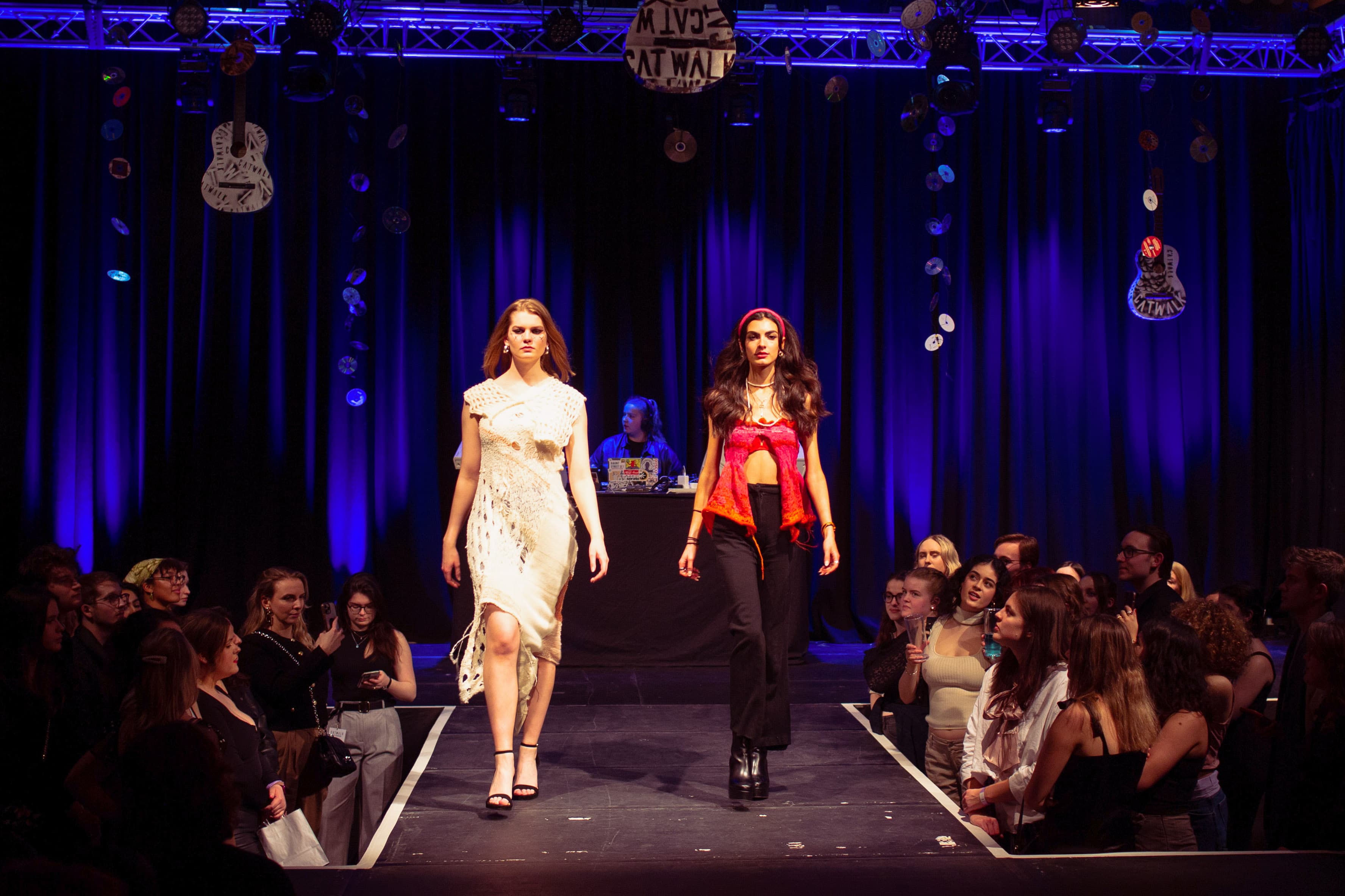 CATWALK24 — photograph 9 of 345