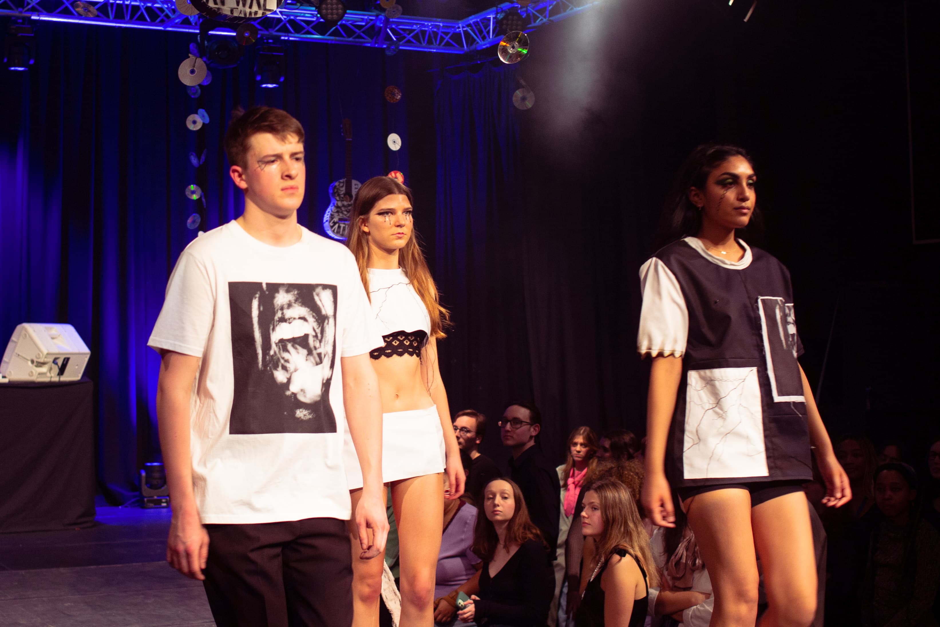 CATWALK24 — photograph 49 of 345