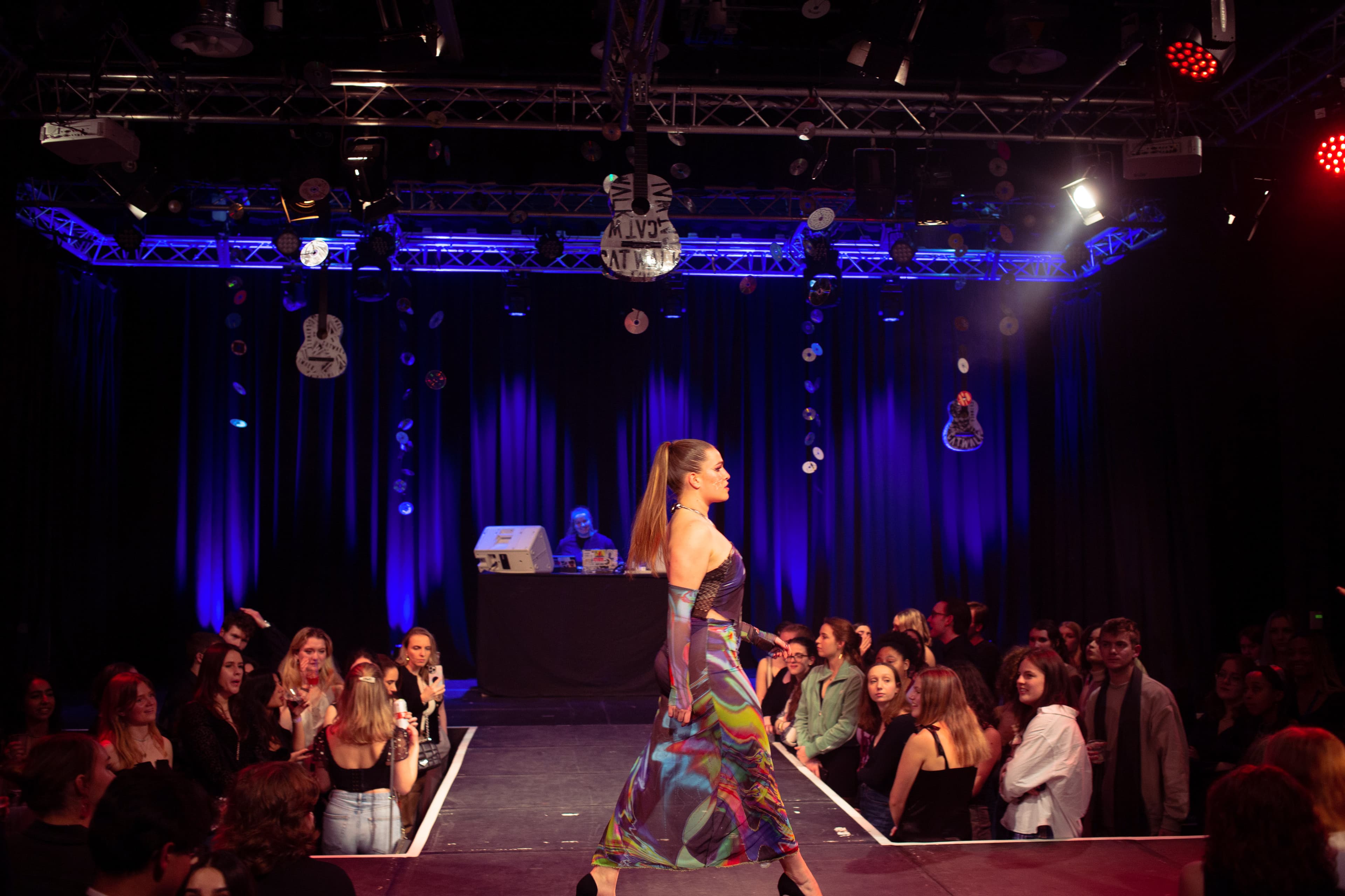 CATWALK24 — photograph 67 of 345
