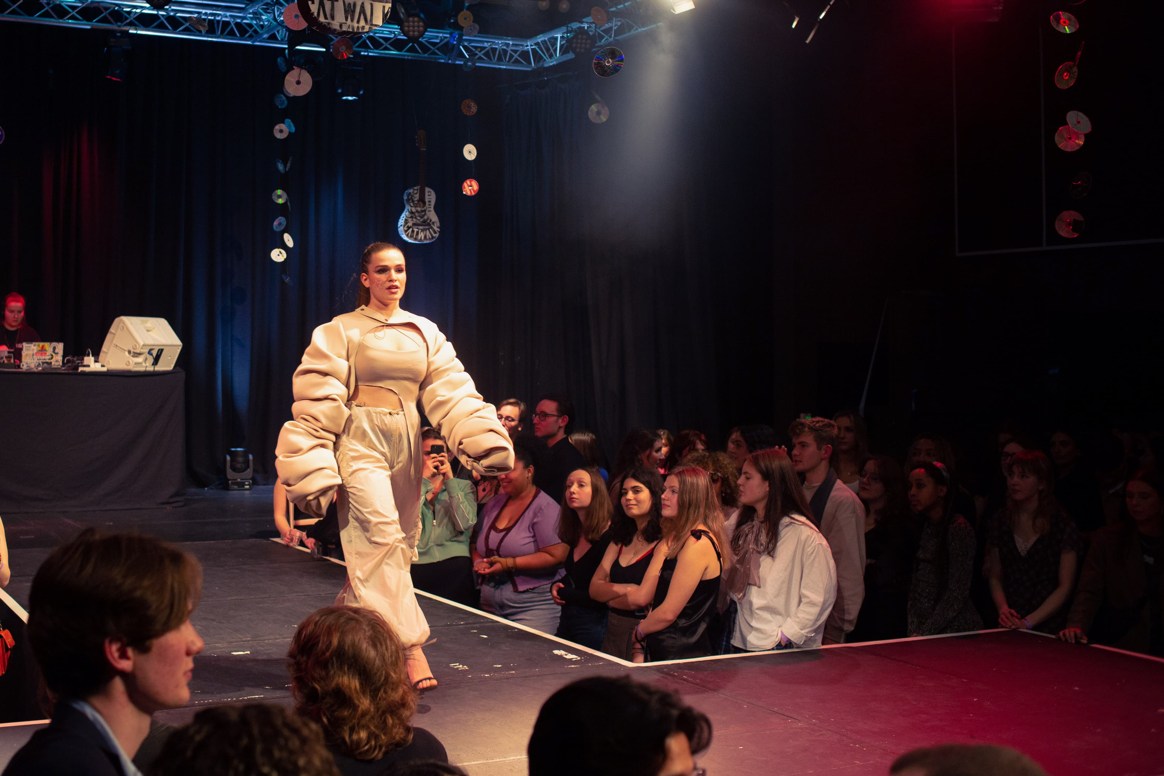 CATWALK24 — photograph 92 of 345