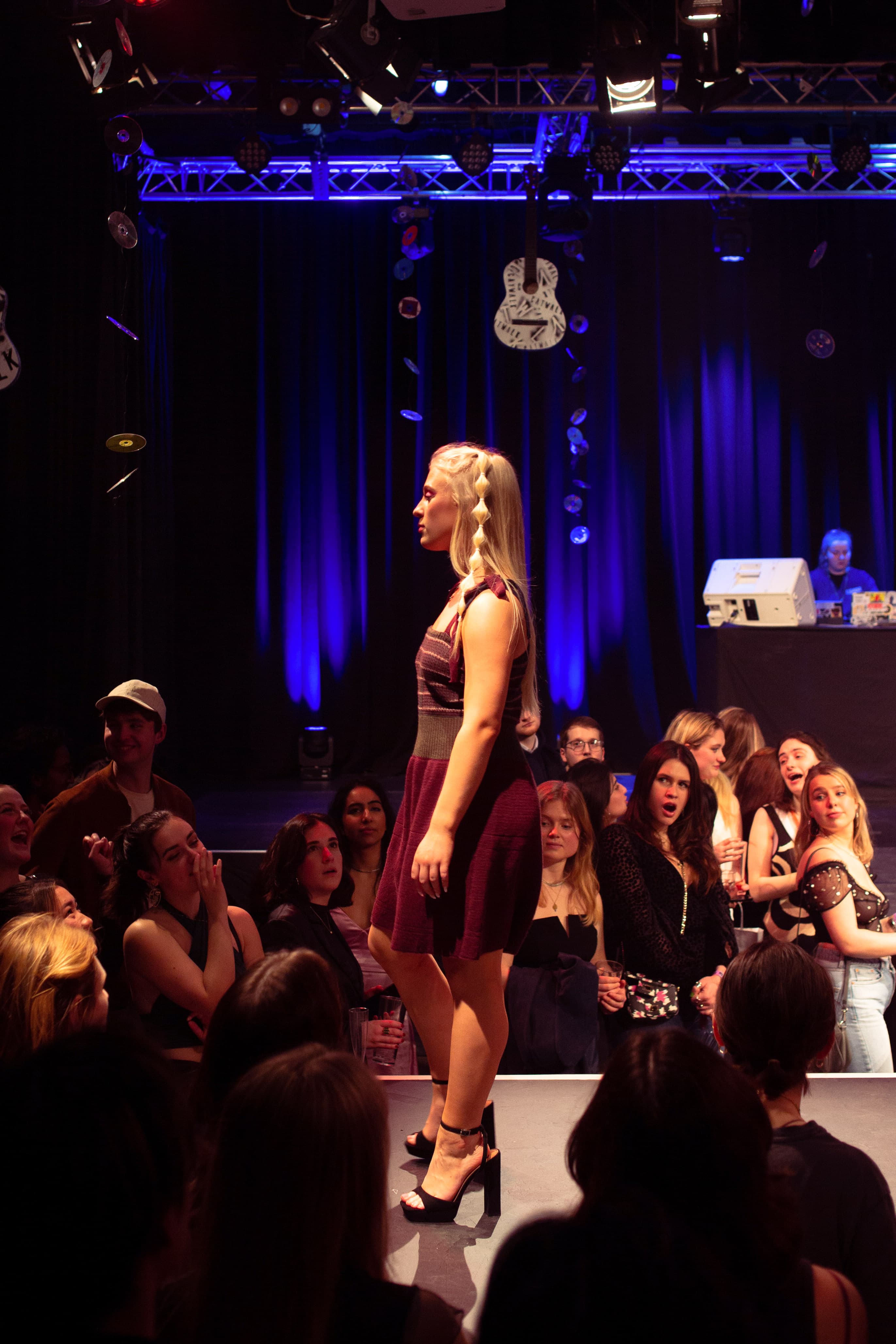 CATWALK24 — photograph 103 of 345