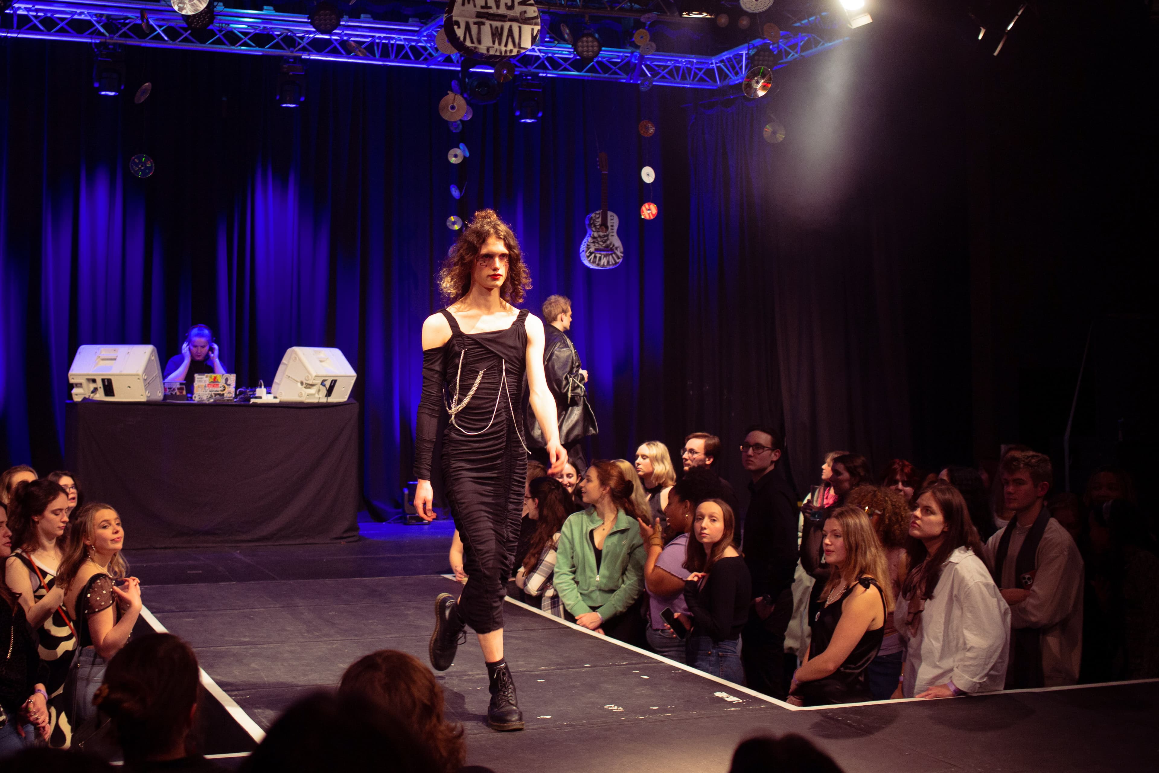 CATWALK24 — photograph 104 of 345