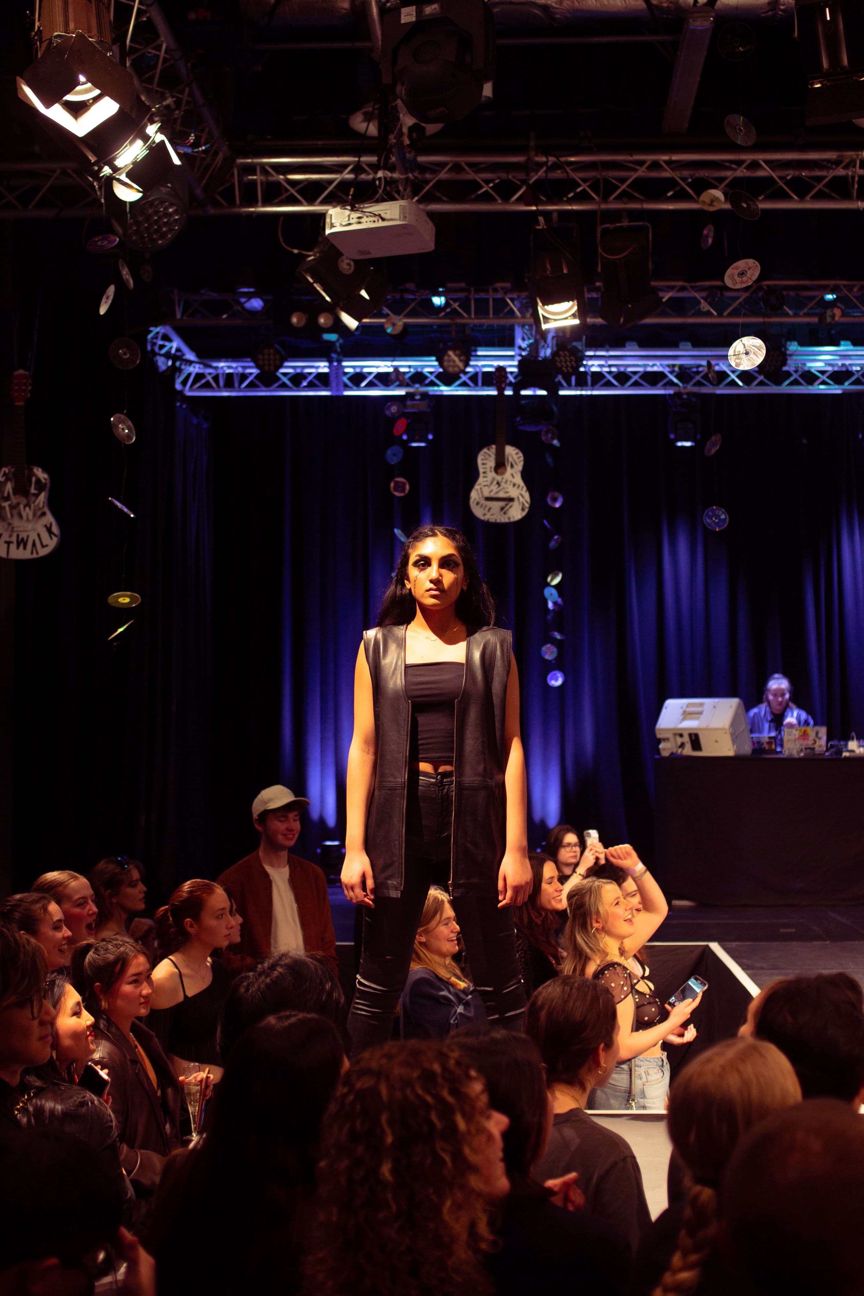 CATWALK24 — photograph 110 of 345