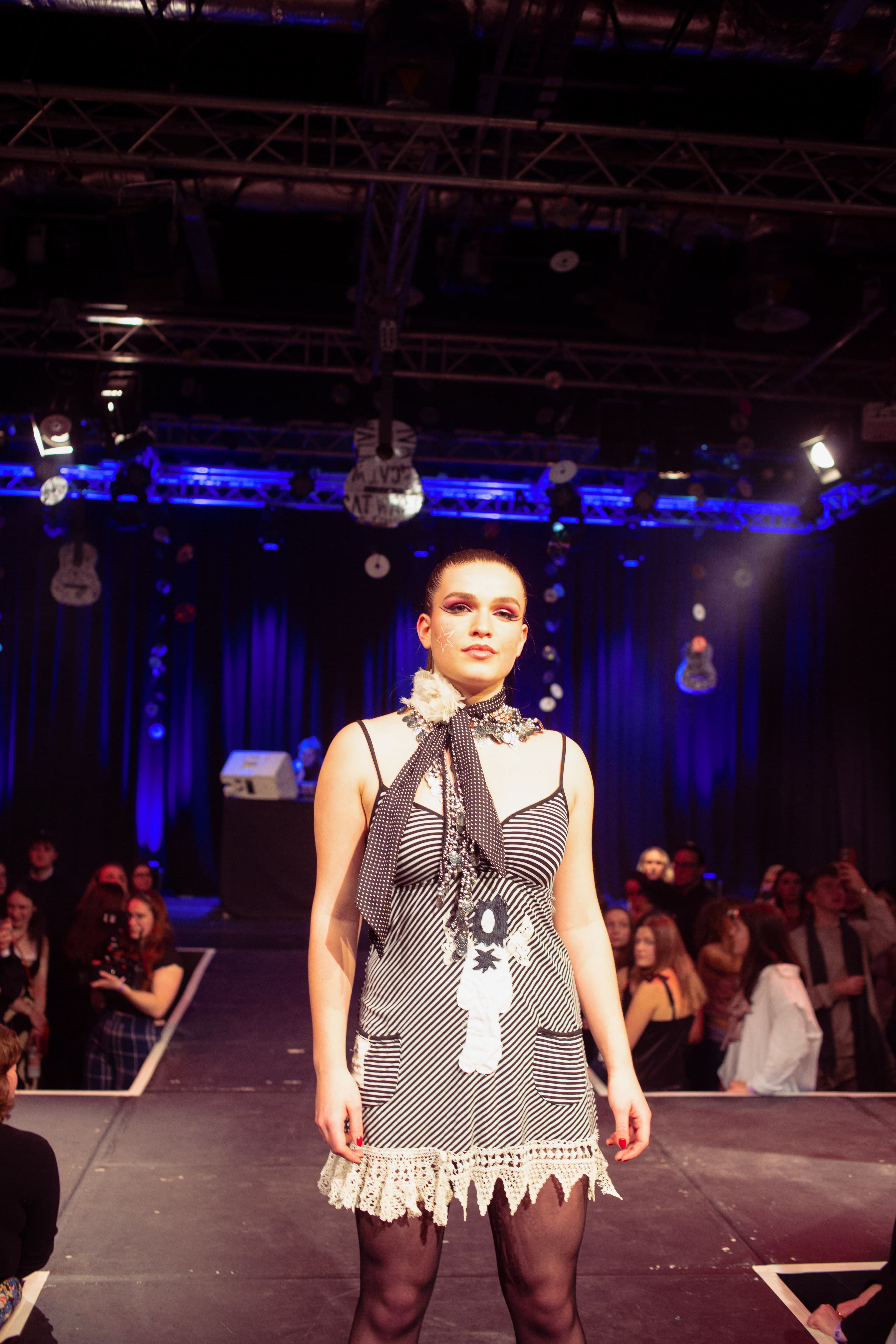 CATWALK24 — photograph 143 of 345