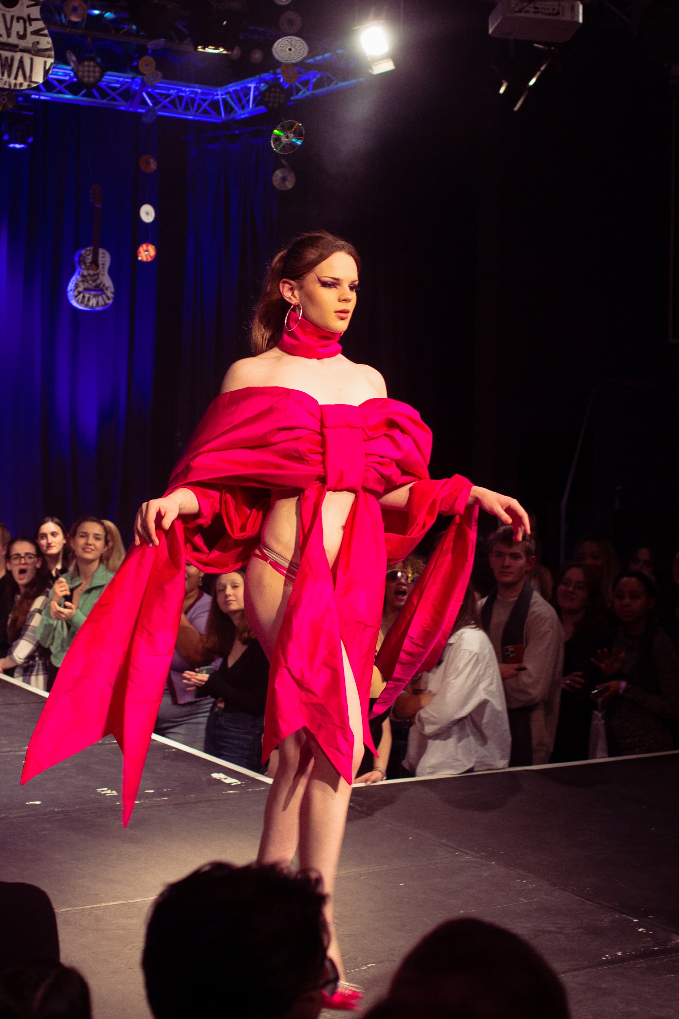 CATWALK24 — photograph 152 of 345
