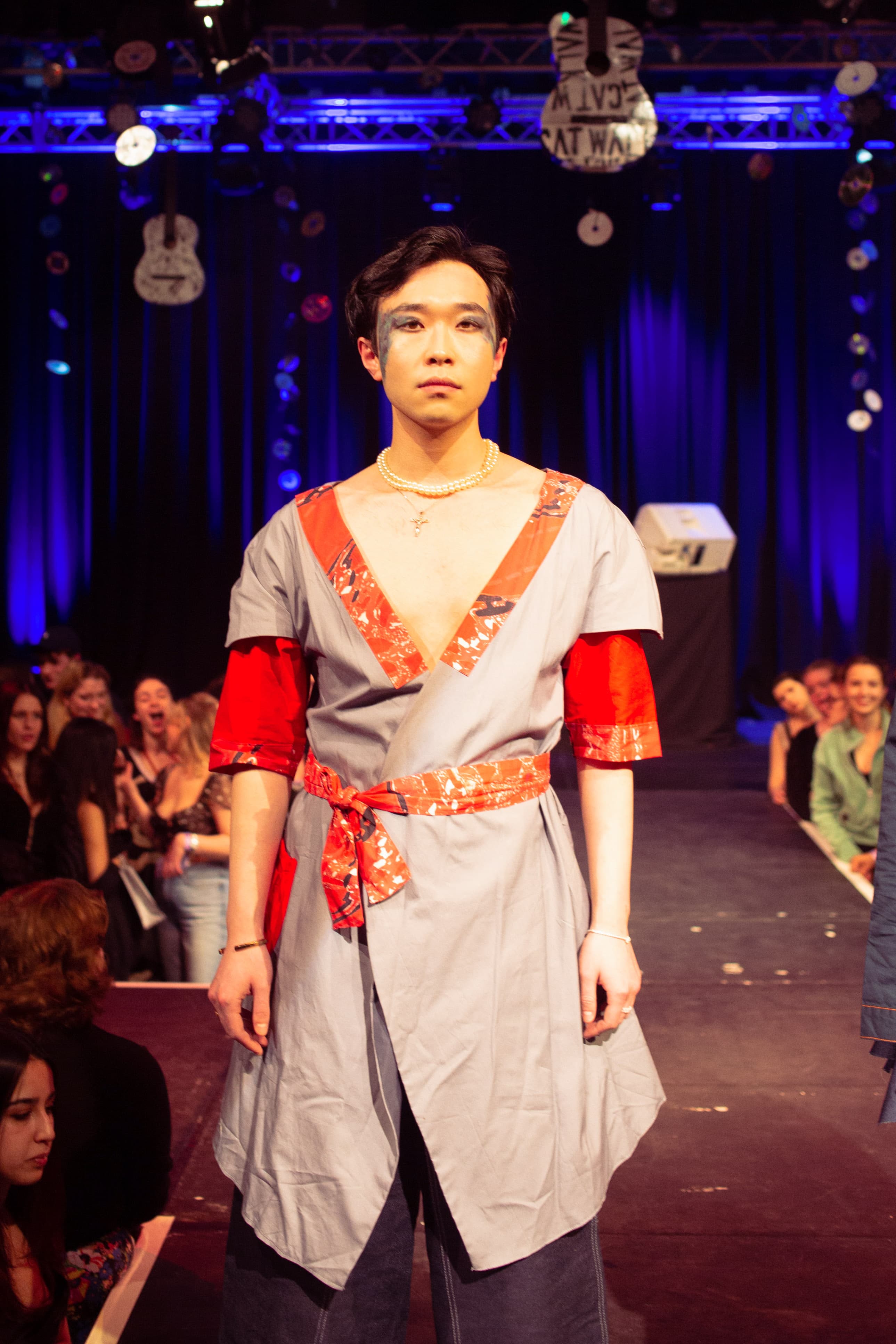 CATWALK24 — photograph 153 of 345