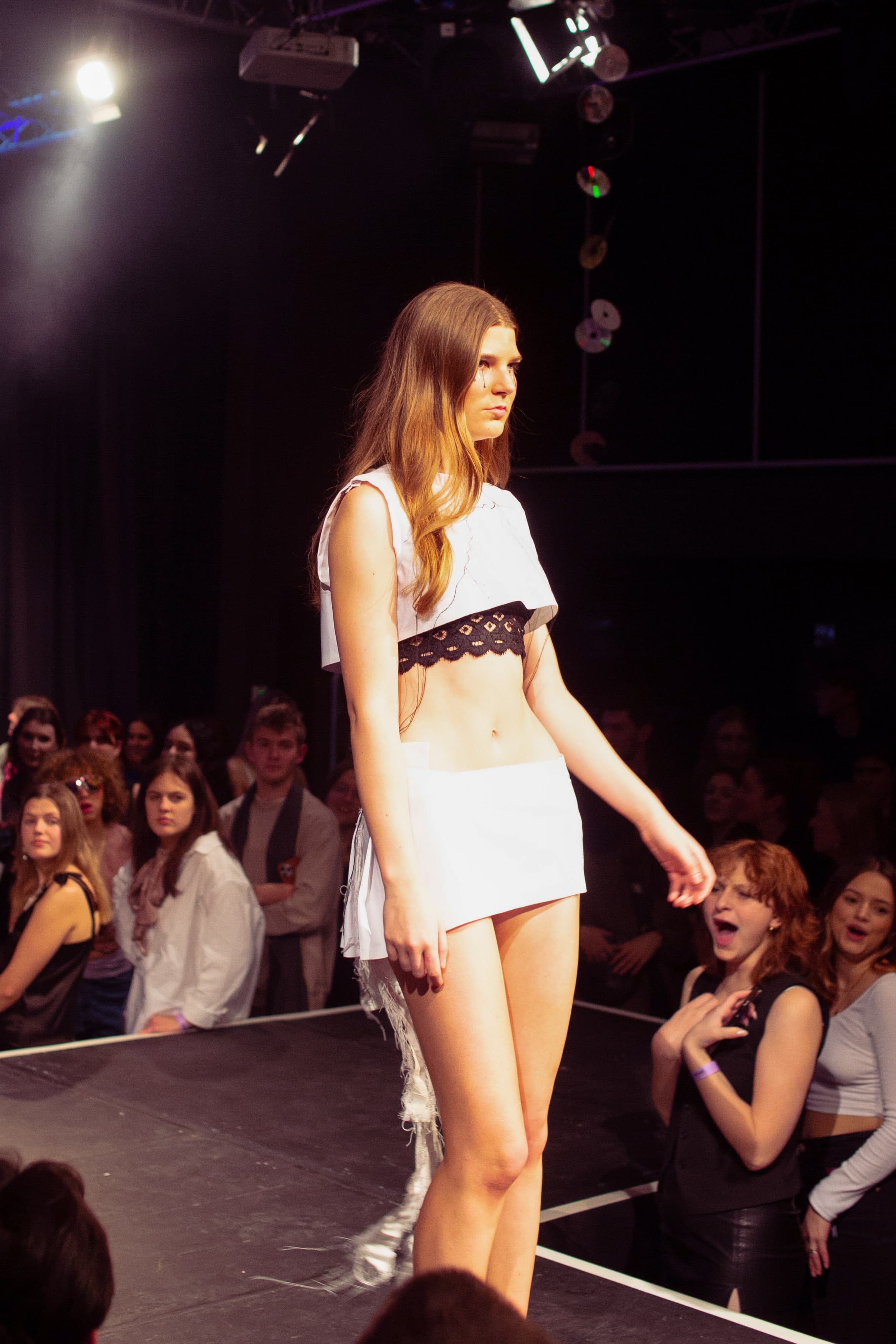 CATWALK24 — photograph 160 of 345