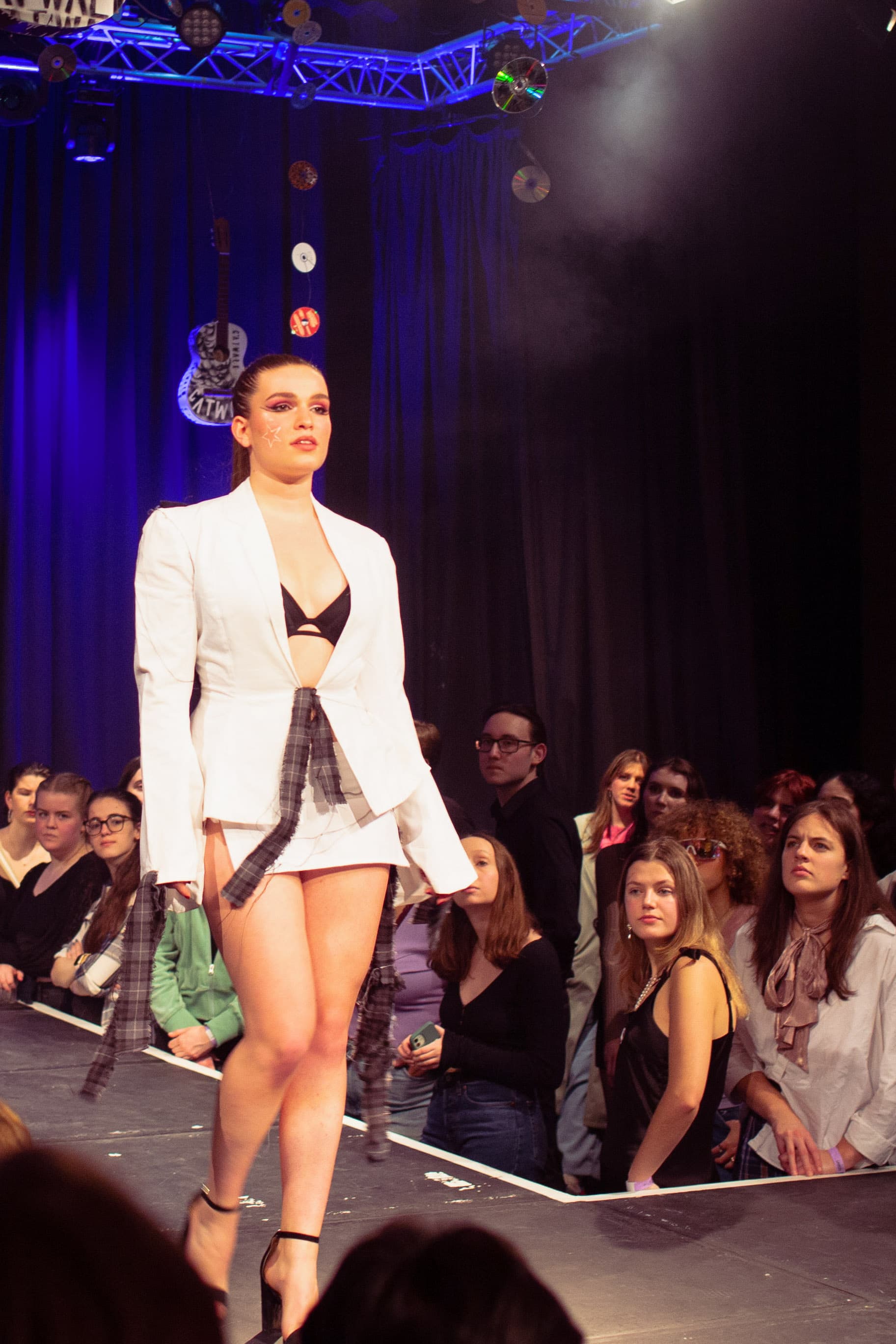 CATWALK24 — photograph 161 of 345