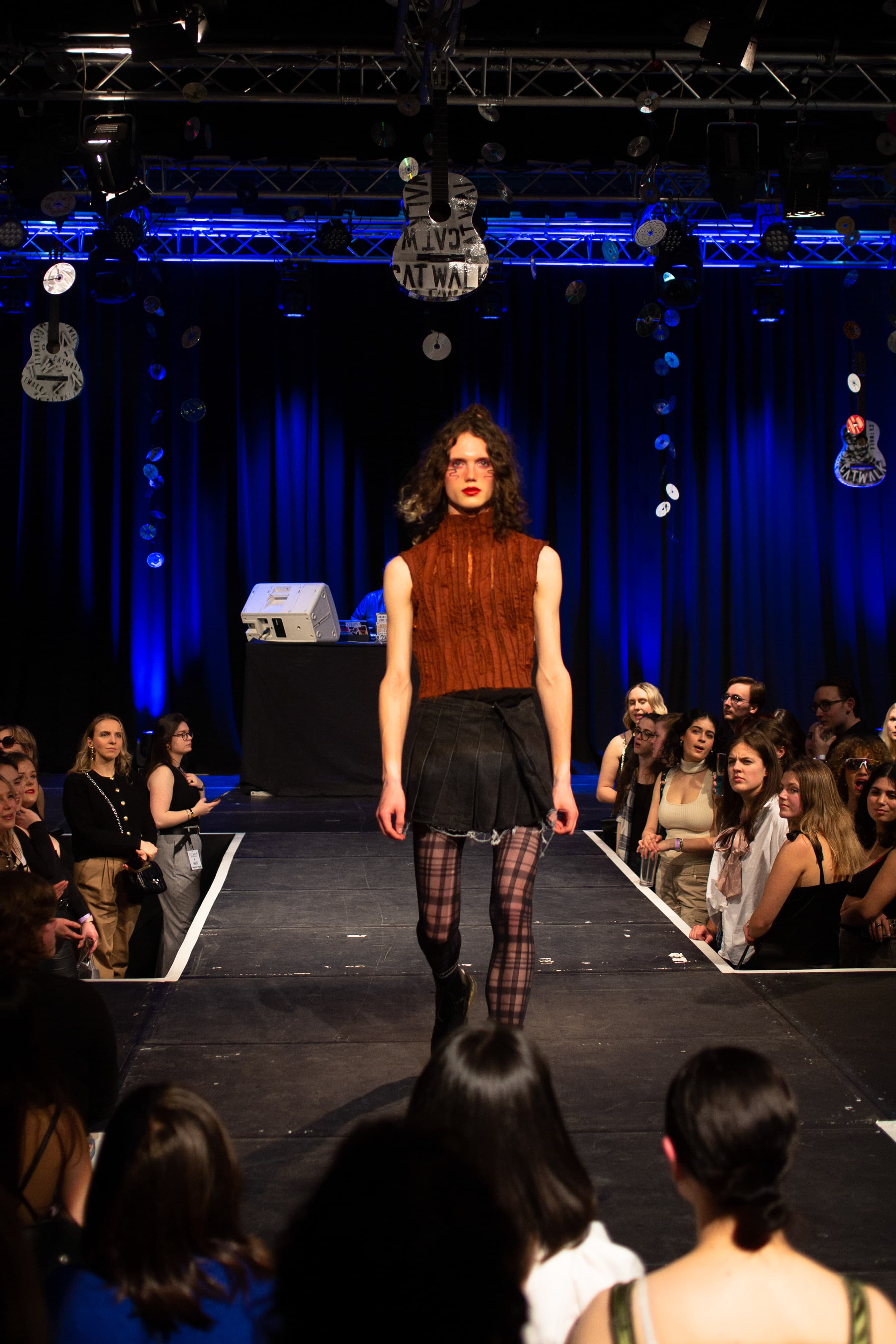 CATWALK24 — photograph 172 of 345