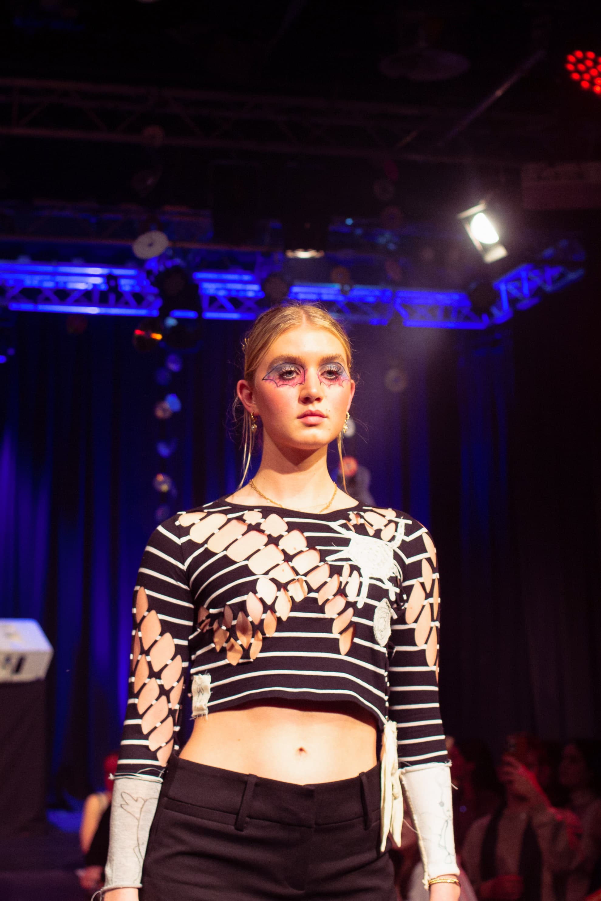 CATWALK24 — photograph 174 of 345