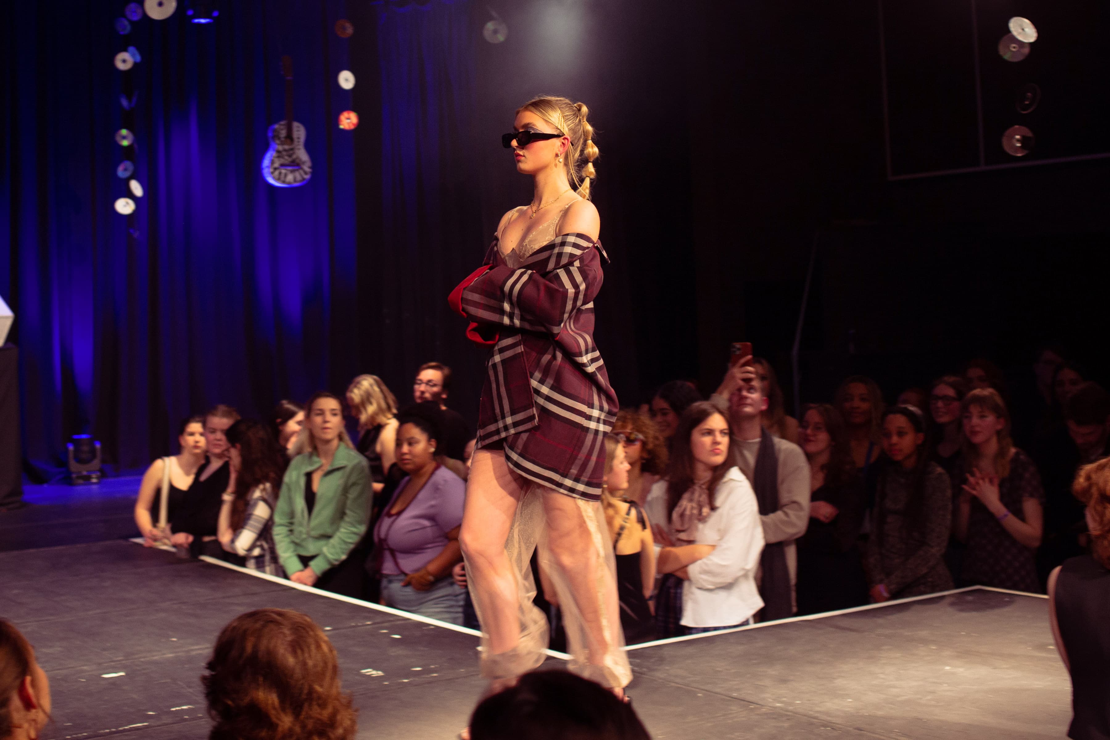 CATWALK24 — photograph 192 of 345