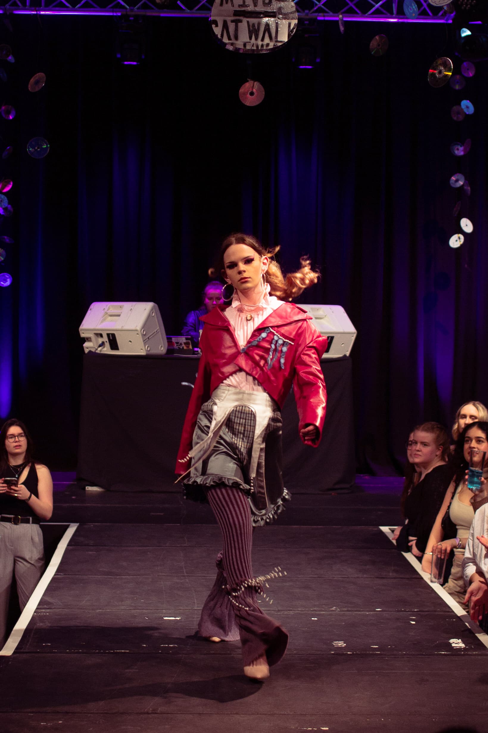 CATWALK24 — photograph 194 of 345