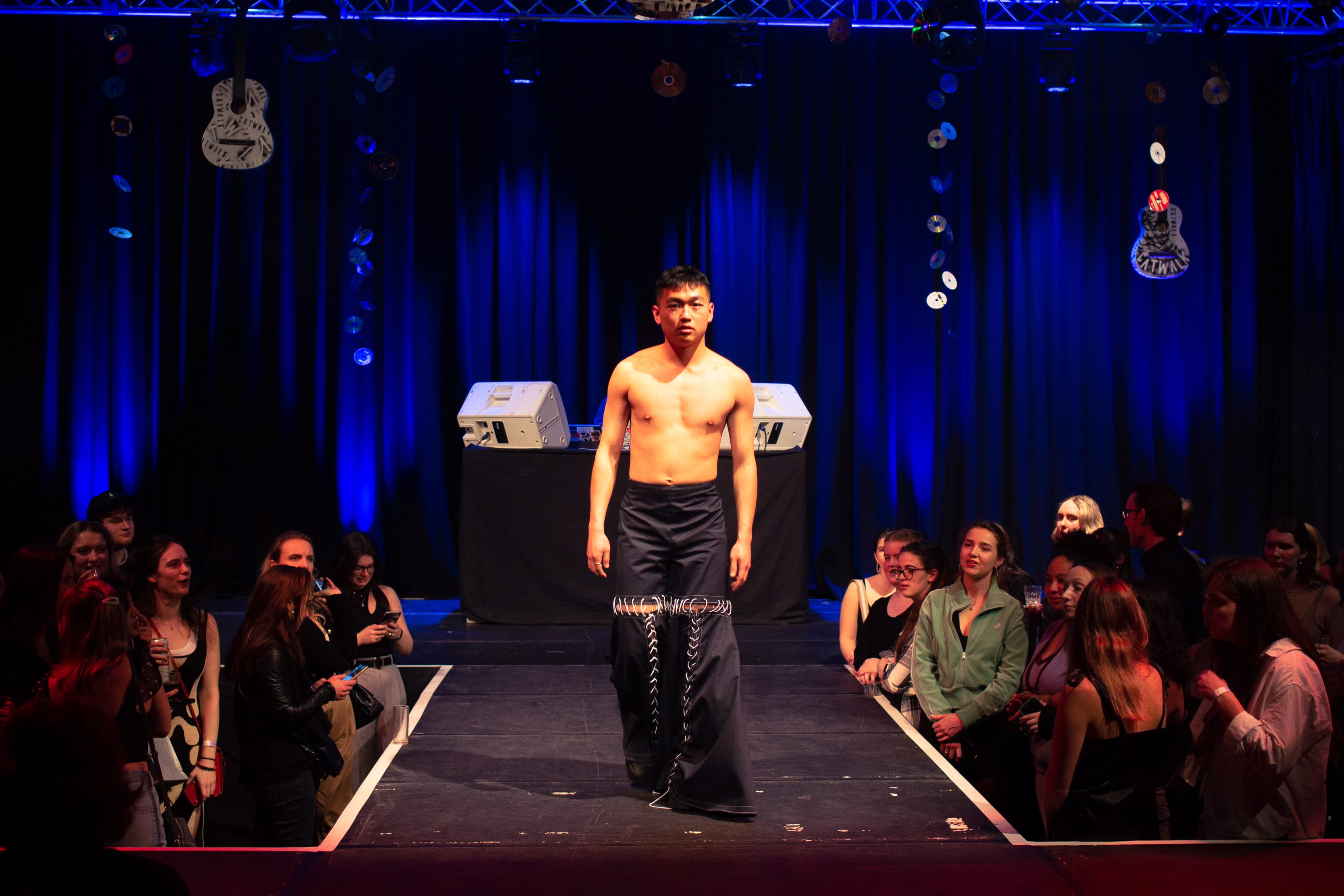 CATWALK24 — photograph 201 of 345
