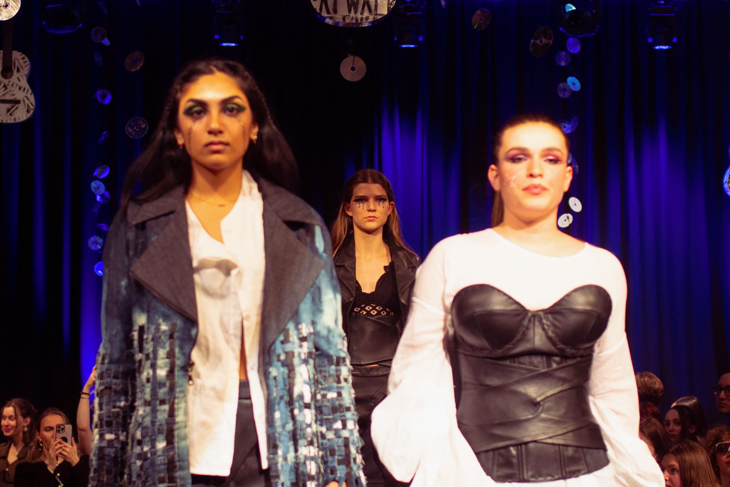 CATWALK24 — photograph 212 of 345
