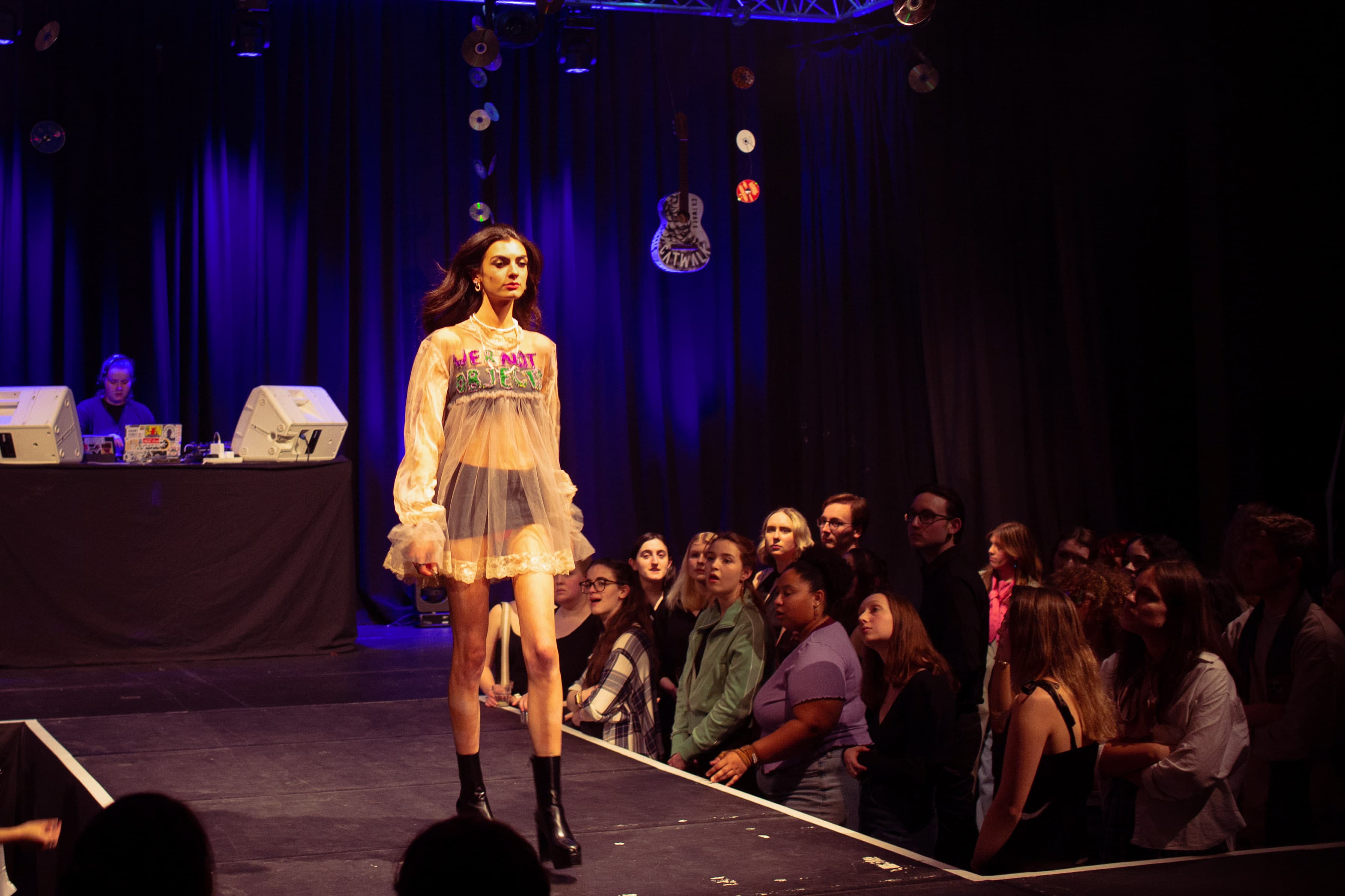 CATWALK24 — photograph 221 of 345