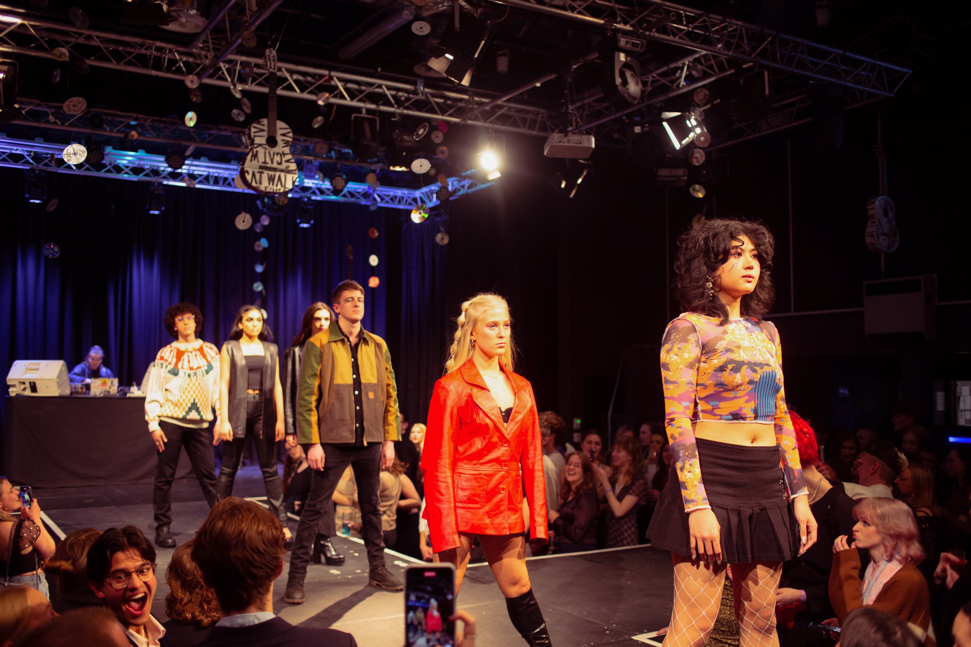 CATWALK24 — photograph 234 of 345