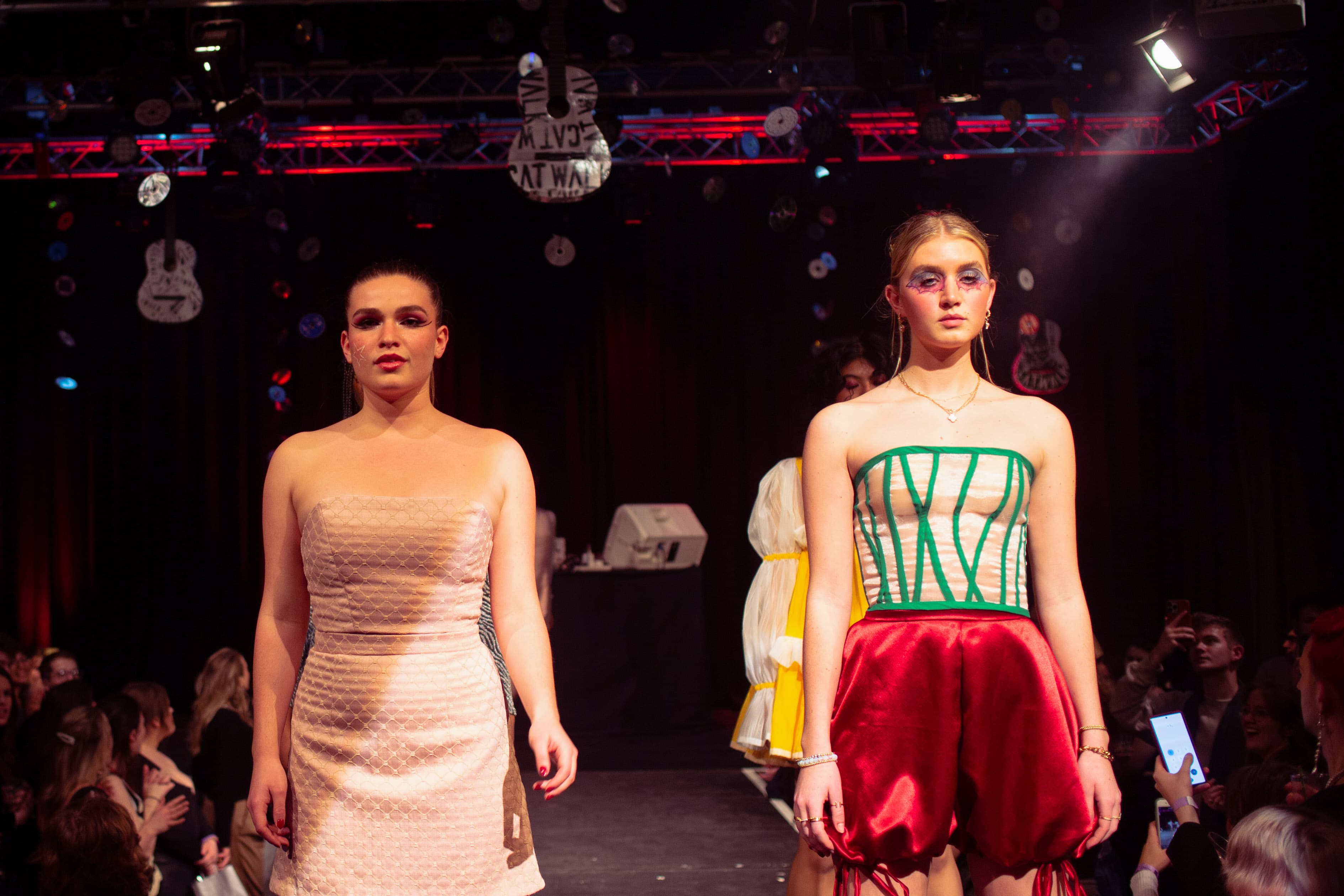 CATWALK24 — photograph 247 of 345