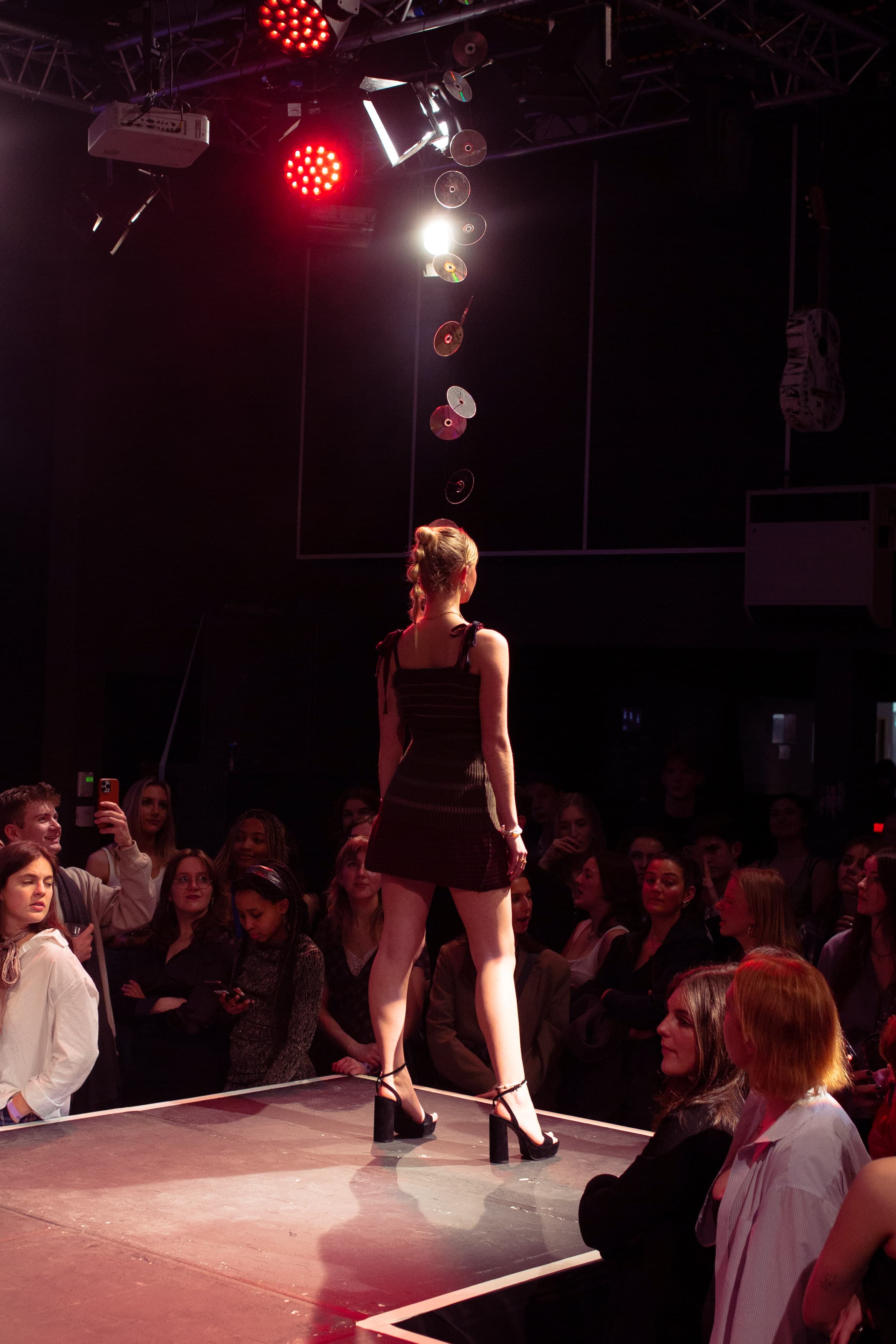 CATWALK24 — photograph 252 of 345