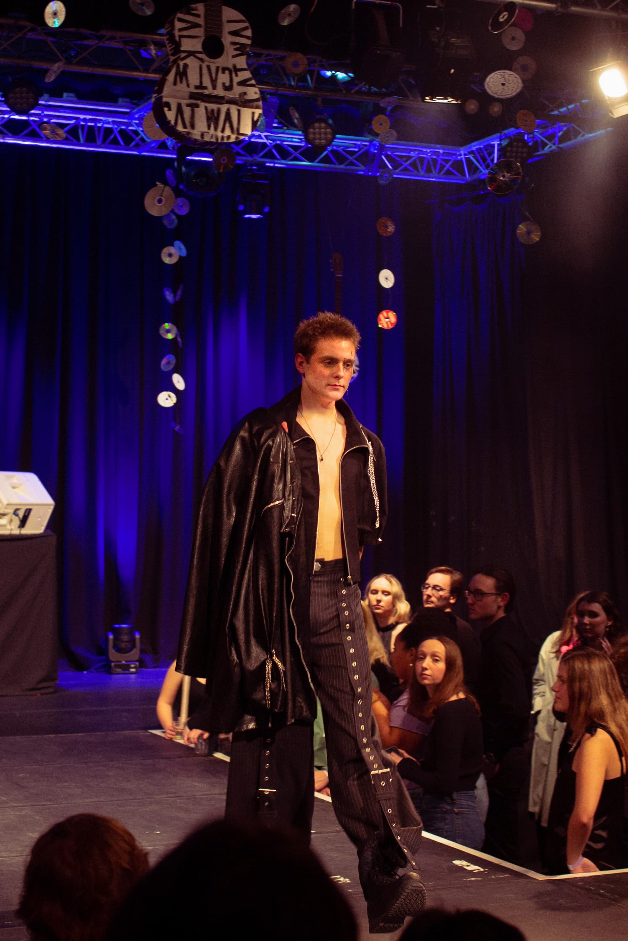 CATWALK24 — photograph 259 of 345