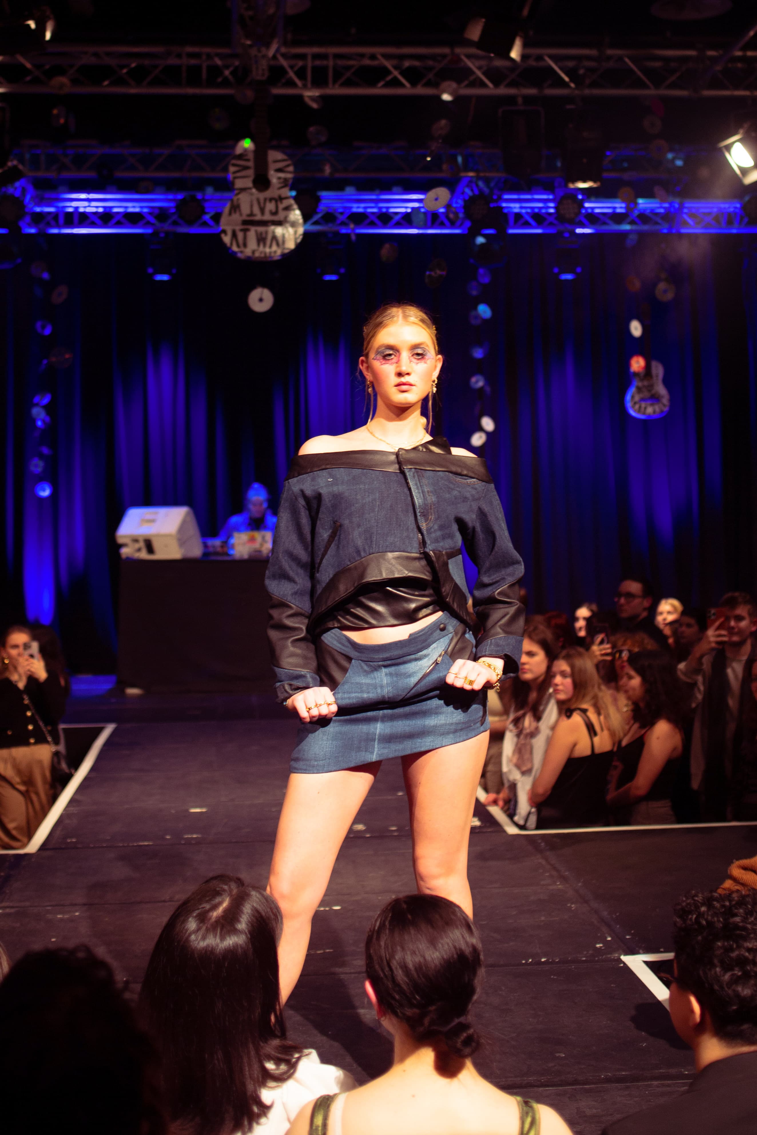 CATWALK24 — photograph 262 of 345