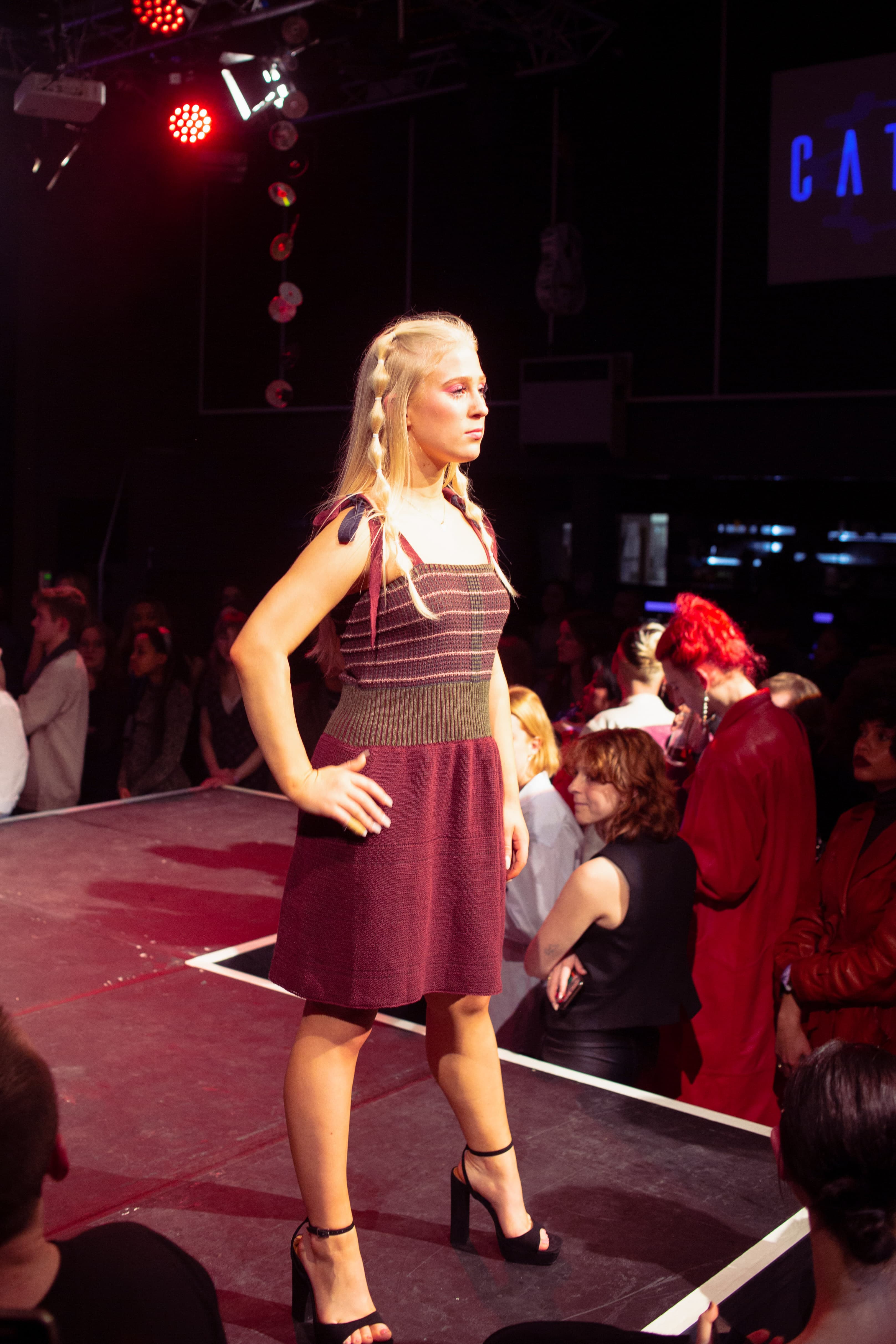 CATWALK24 — photograph 273 of 345