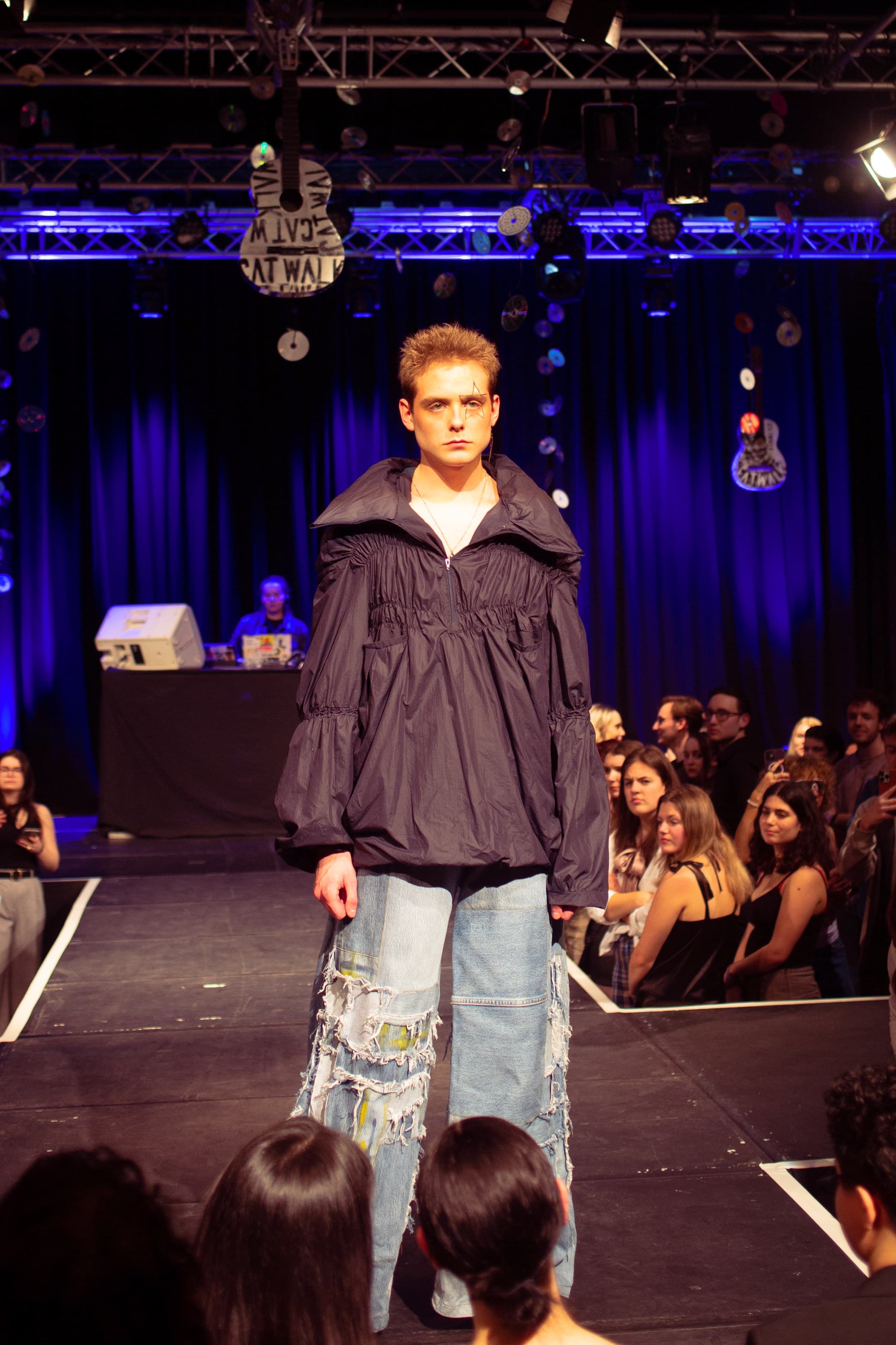 CATWALK24 — photograph 300 of 345