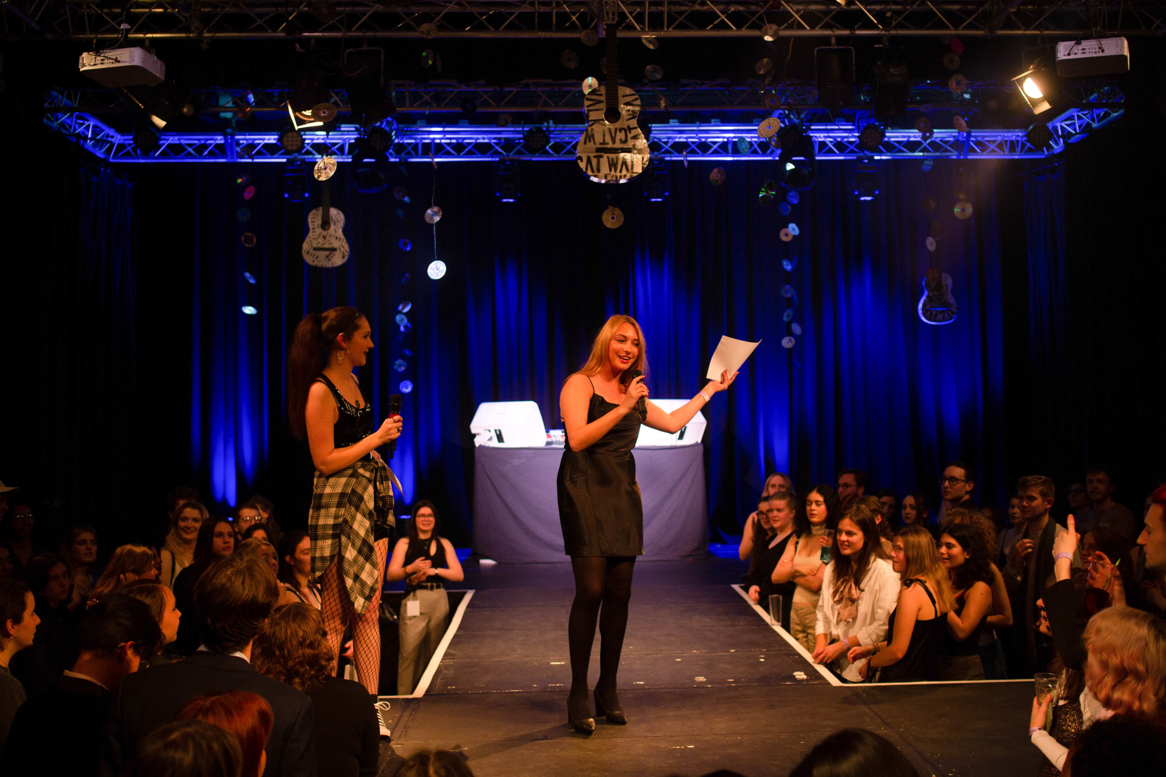 CATWALK24 — photograph 310 of 345