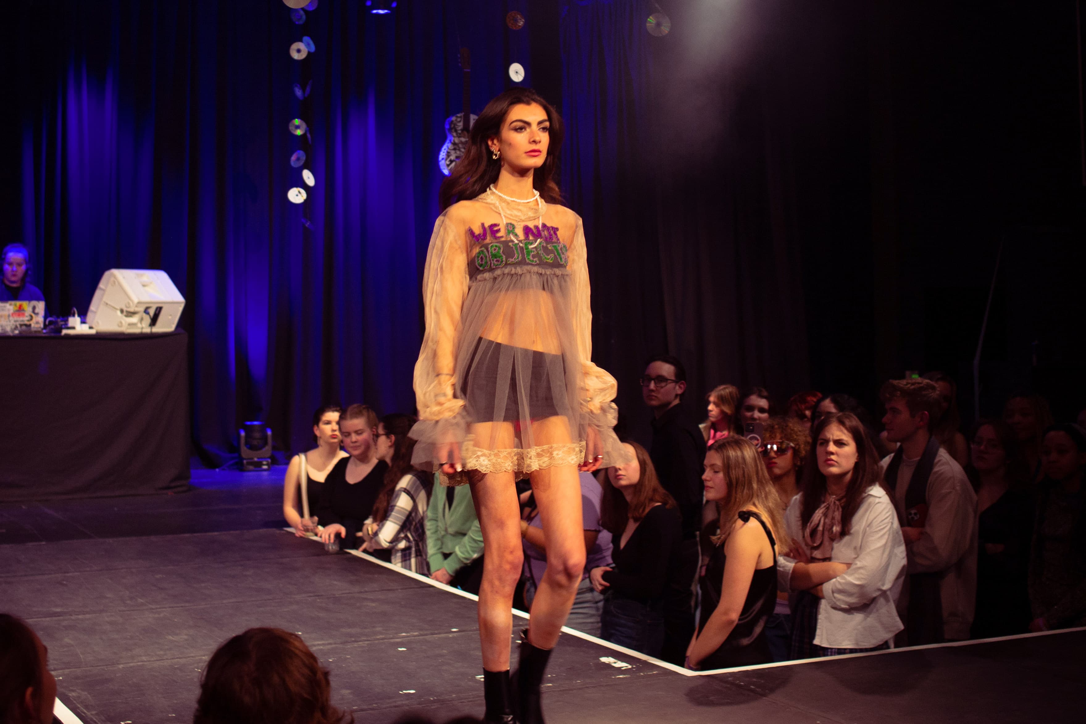 CATWALK24 — photograph 333 of 345