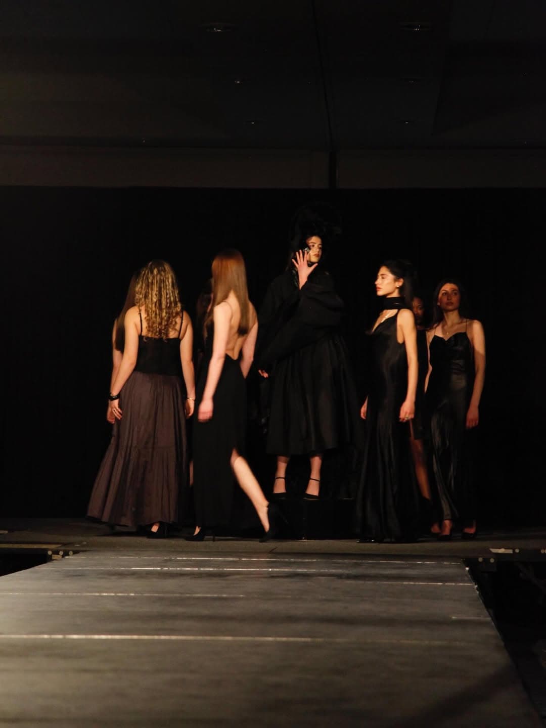 CATWALK26 — photograph 21 of 61