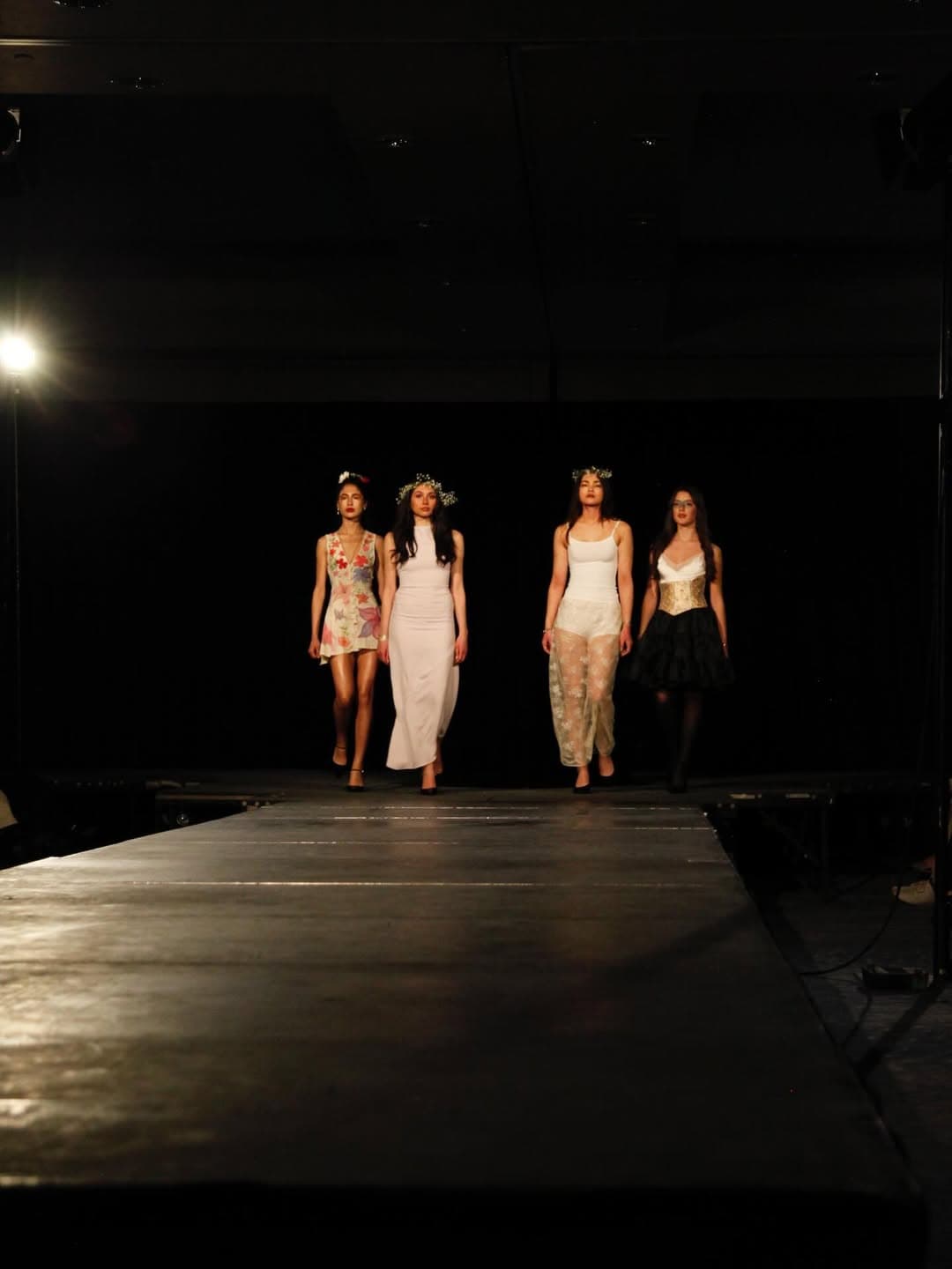 CATWALK26 — photograph 54 of 61